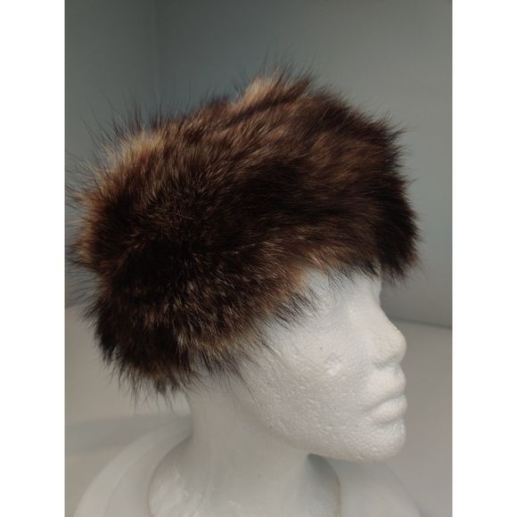 Vintage Racoon Mowhawk Style Hat from Canada 21.50\